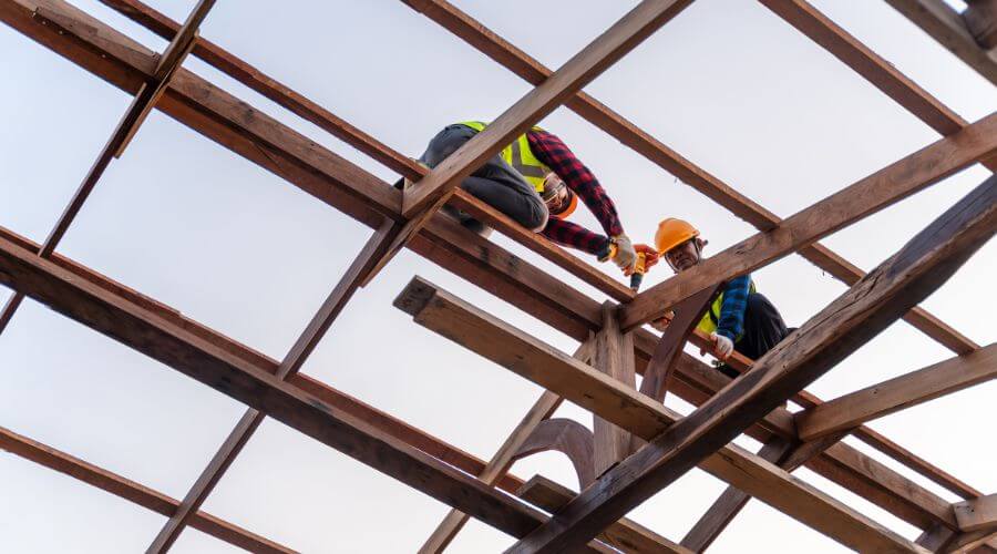 Professional residential roofers in Mendon, MO